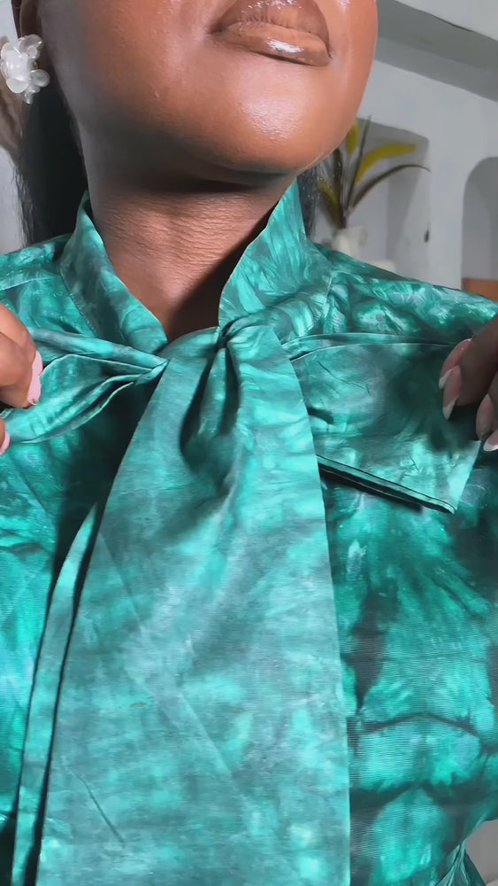 
                
                    Load and play video in Gallery viewer, ABIOYE AFRICAN PRINT ADIRE CO-ORD SET (Green)
                
            
